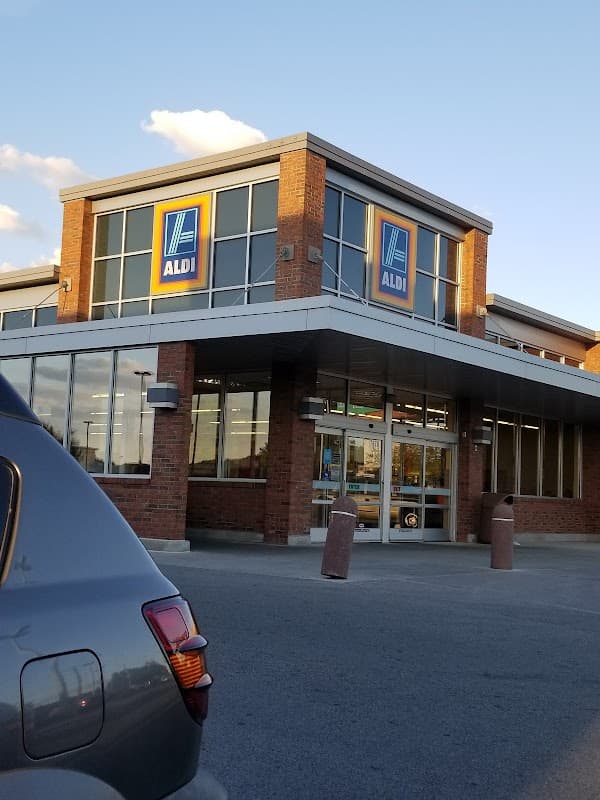 Aldi Hwy 72 Madison storefront