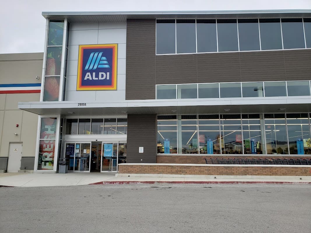 Aldi Memorial Pkwy storefront