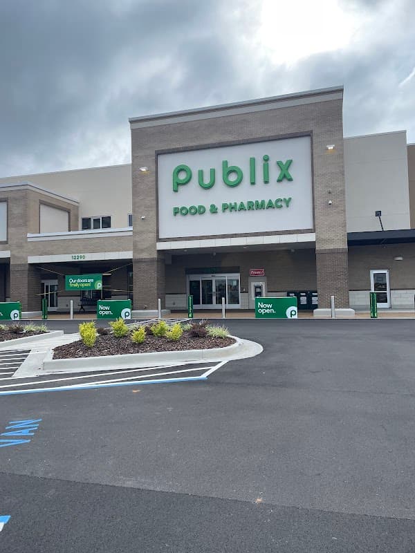 Publix Flint Crossing storefront