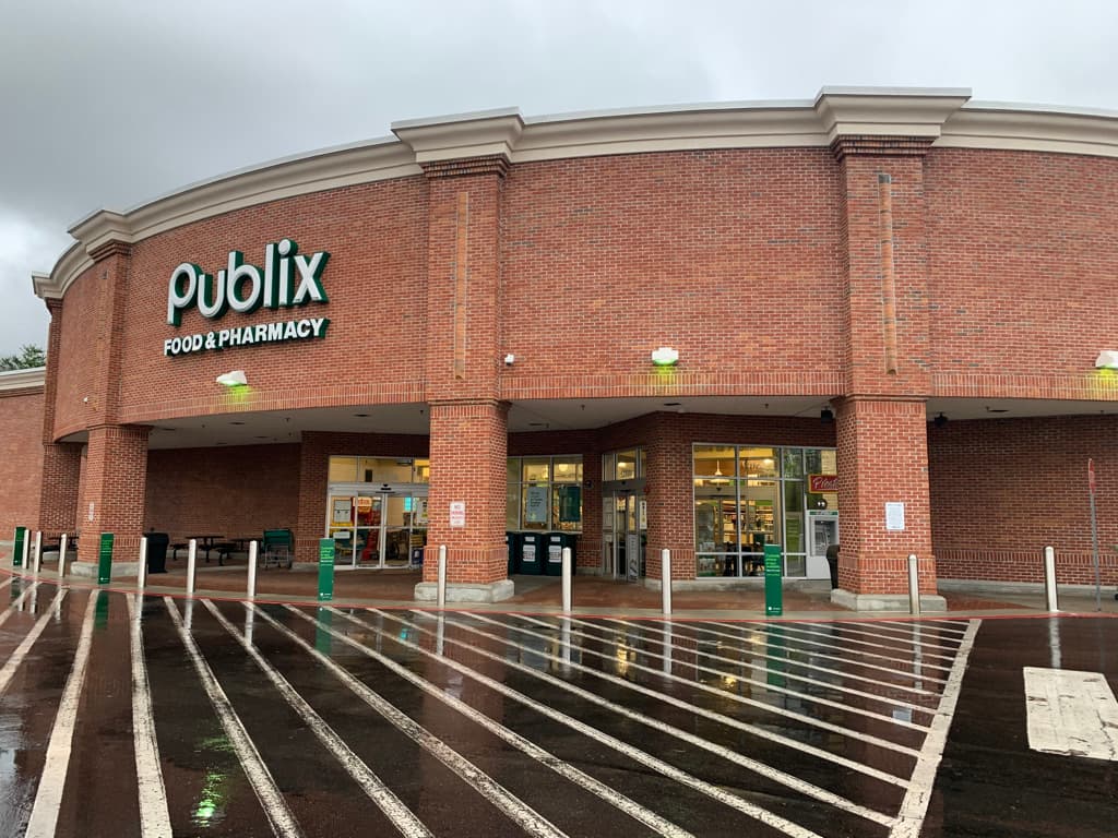 Publix Mountain Cove Crossing storefront